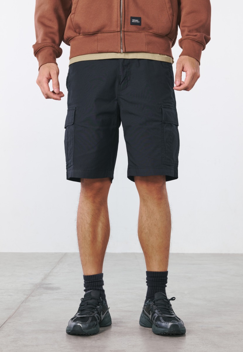 Vintage Industries Rylan cargoshorts med stretch Svart